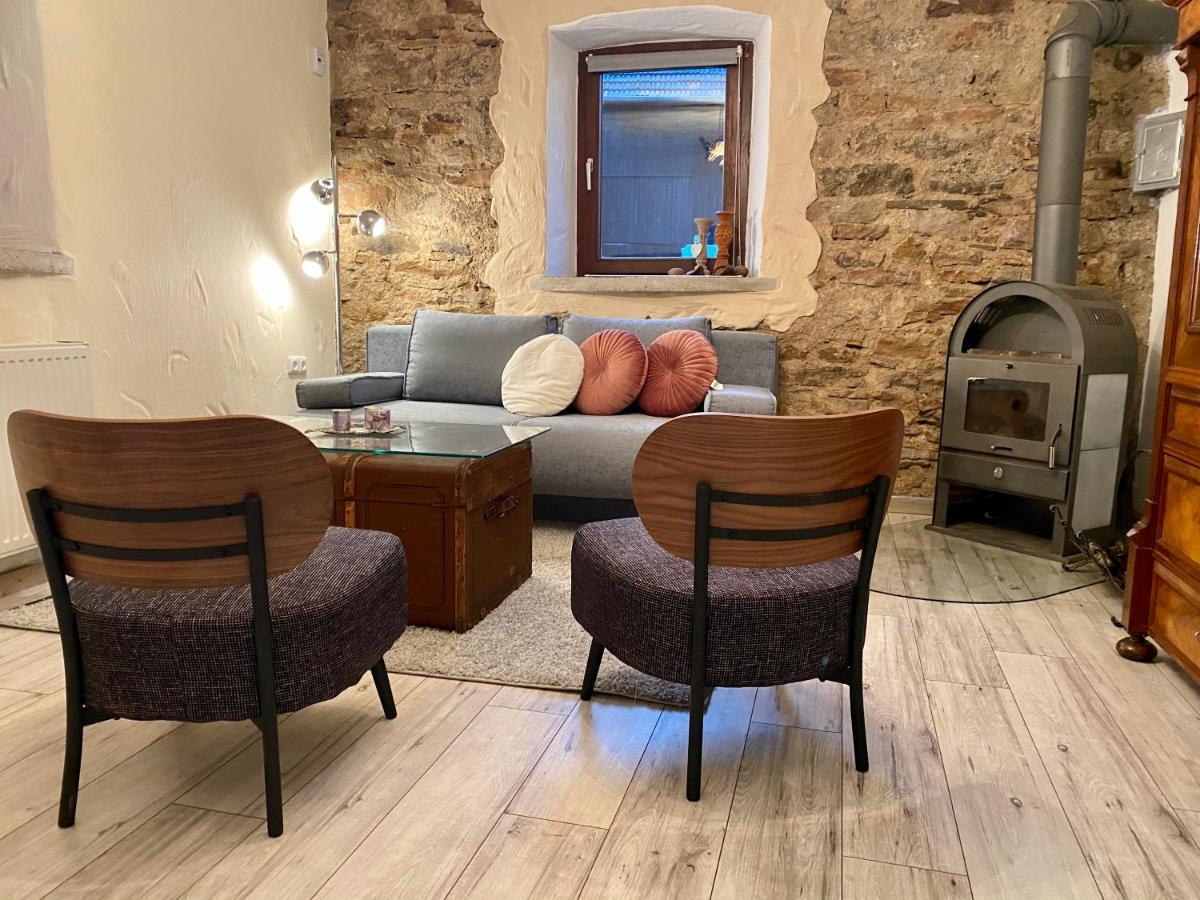 Dahlem  Eifelstein, Apartment Mit Whirlpool Und Ofen מראה חיצוני תמונה