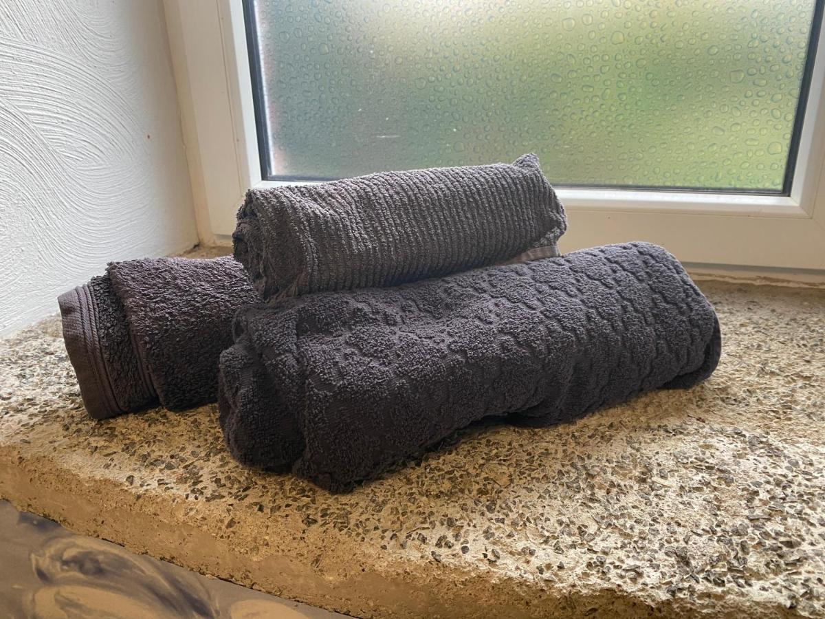 Dahlem  Eifelstein, Apartment Mit Whirlpool Und Ofen מראה חיצוני תמונה