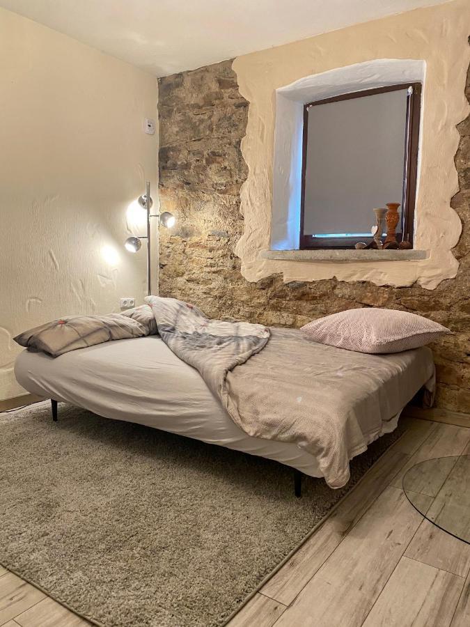 Dahlem  Eifelstein, Apartment Mit Whirlpool Und Ofen מראה חיצוני תמונה